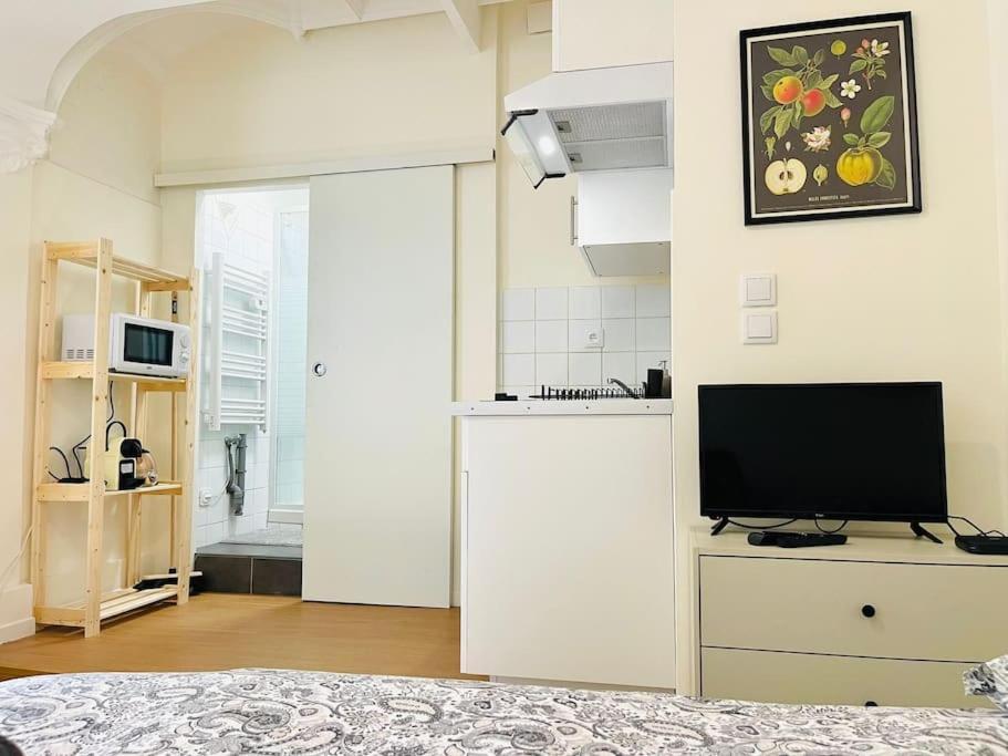 Le Petit Meuble Hyper Centre Apartment Orleans Exterior photo