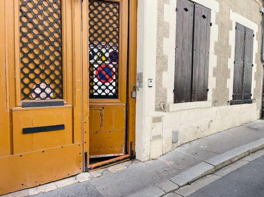 Le Petit Meuble Hyper Centre Apartment Orleans Exterior photo